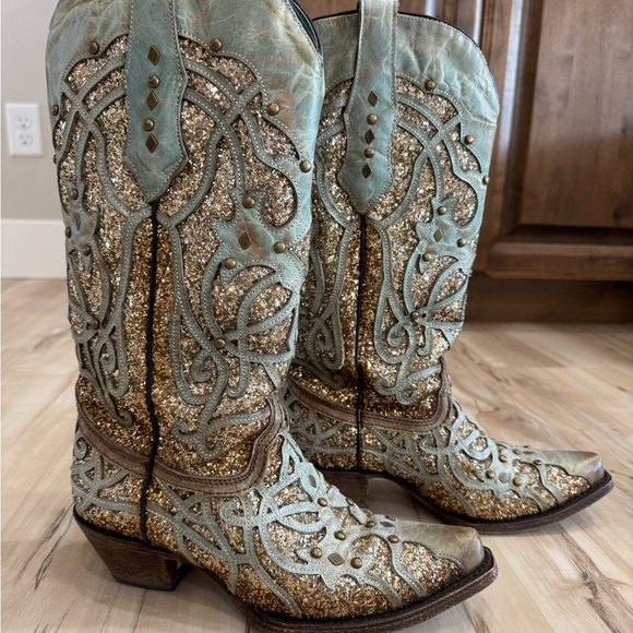 SOLD - Picture 1 of 11